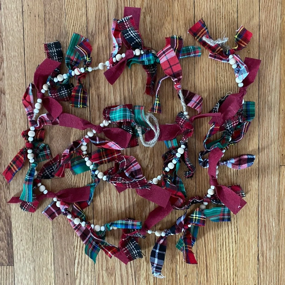 NWOT Christmas Garland